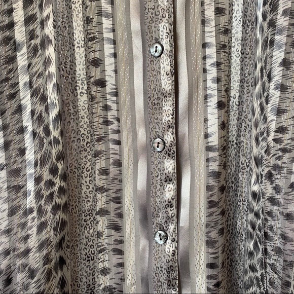 Vintage Animal Print Blouse - Picture 4 of 8